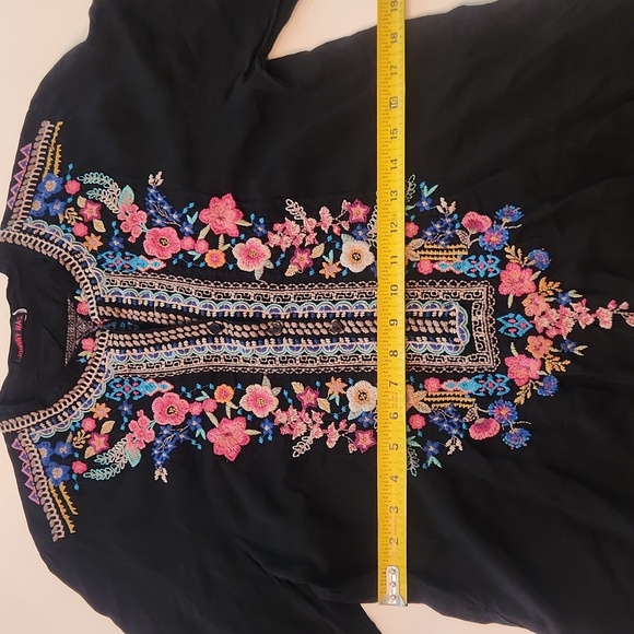 Johnny Was Black Blouse with Pink Embroidery Medium - Picture 10 of 10